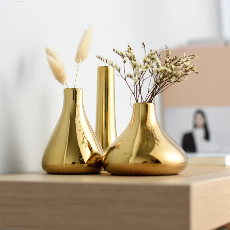 Vaso Decorativo Dourado Minimalista