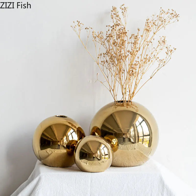 Vaso Decorativo Esférico Dourado em Cerâmica