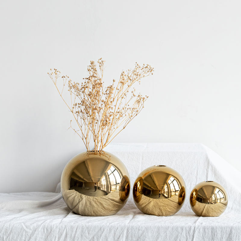 Vaso Decorativo Esférico Dourado em Cerâmica