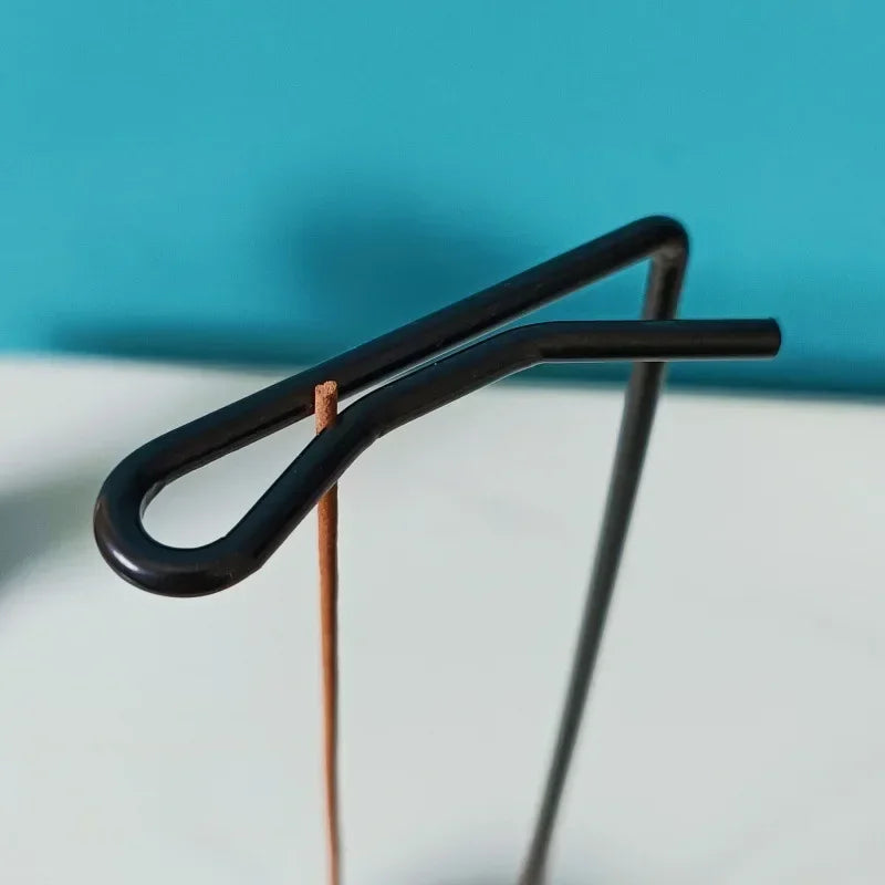 Porta-Incenso Invertido Criativo em Madeira – Design Minimalista Zen