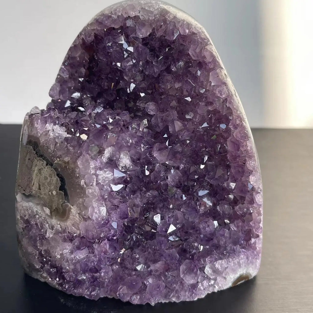 Drusa de Ametista Natural Bruta – Cristal Decorativo Feng Shui para Casa e Ambiente