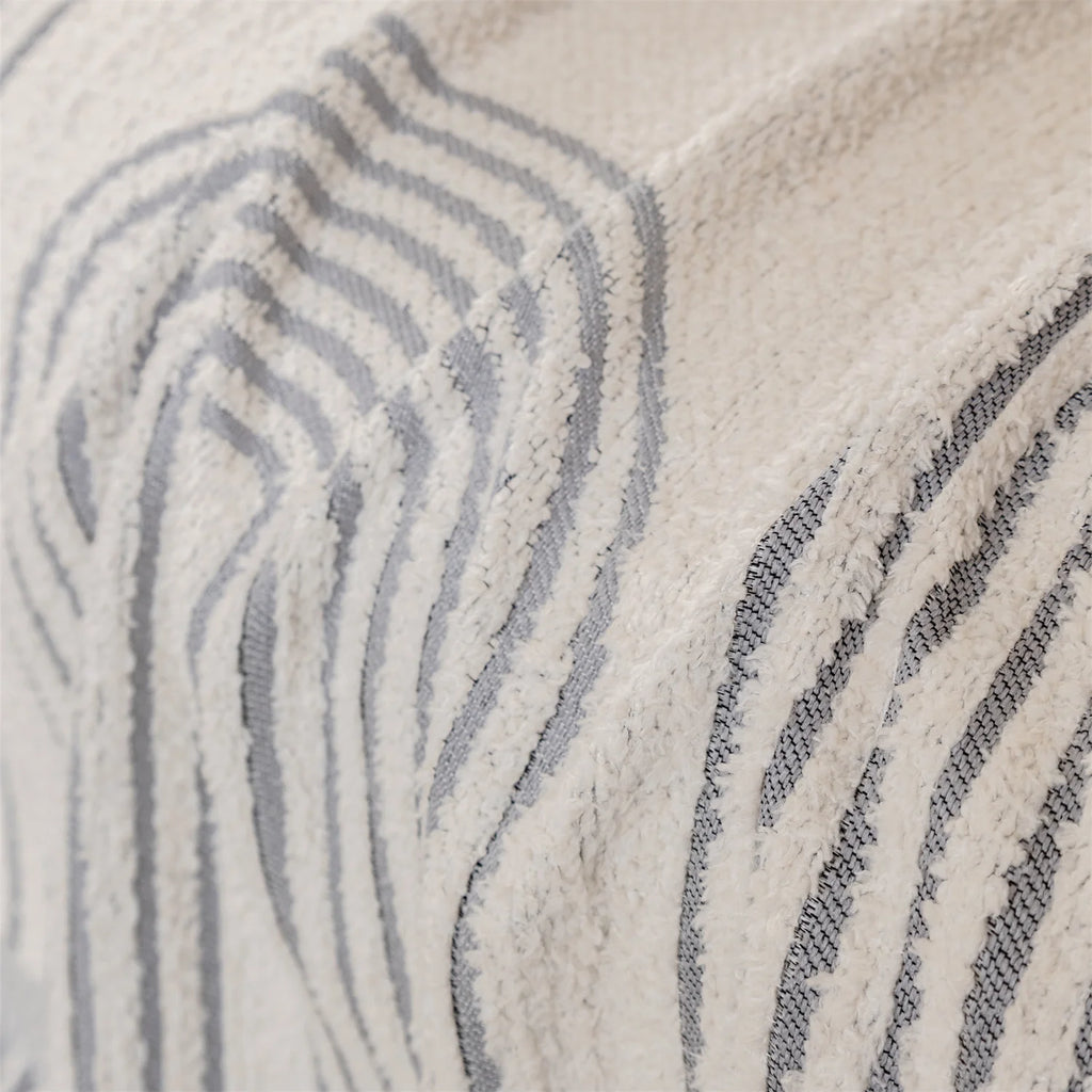 Manta Jacquard Geométrica com Franjas – Sofá e Decoração